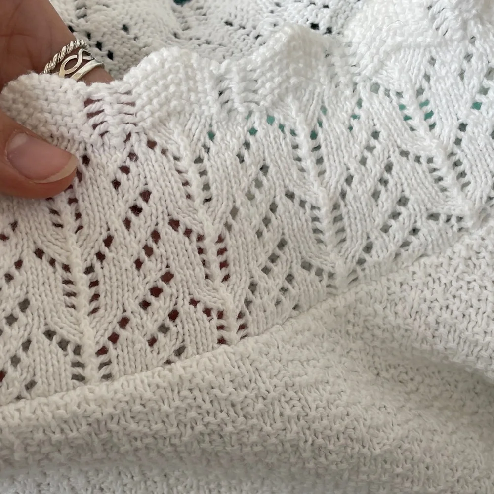 100% Cotton Made in the USA Vintage Knit Lace Crochet Top - Picture 4 of 5
